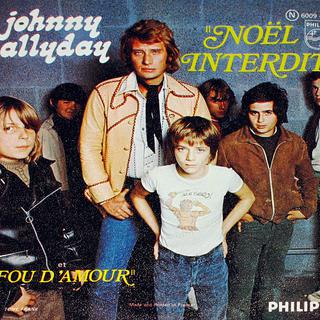 Couverture de l'album Noël interdit de Johnny Hallyday.