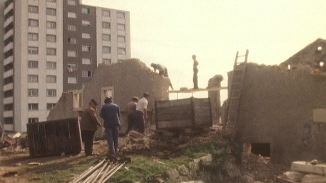 Destruction d'une ferme en 1982. [RTS]