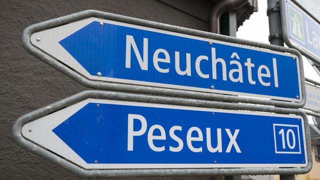 Les citoyens de Peseux disent "oui" à la fusion avec Neuchâtel. [Keystone - Adrien Perritaz]