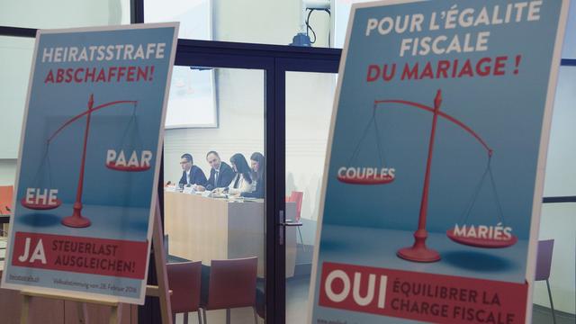 Le PDC avait lancé en 2016 une initiative pour l'égalité fiscale du mariage. [Keystone - Lukas Lehmann]