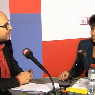 Romain Clivaz et Doris Leuthard dans les studios de la RTS à Berne, 13.09.2018. [RTS]