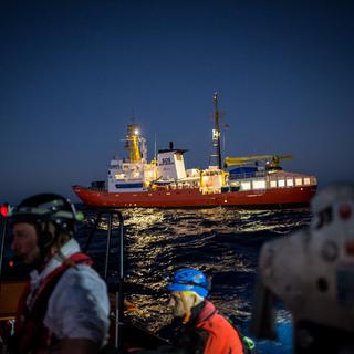 L'Aquarius, navire de sauvetage affrété par deux ONG, vient en aide au migrants en Méditerranée. [AFP - Federico Scopa]