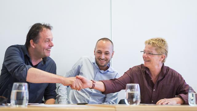 Benoît Carron, Mathias Reynard et Barbara Lanthemann. [Keystone - Dominic Steinmann]