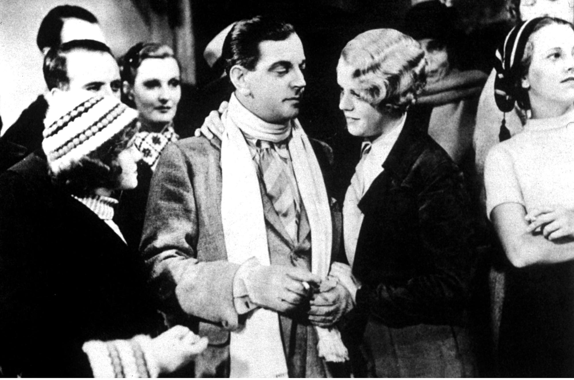 Une scène du film "L'homme qui en savait trop" de 1934. Avec Leslie Banks et Edna Best. [Gaumont British Picture Corporat / Collection ChristopheL/AFP - Gaumont British Picture Corporat]