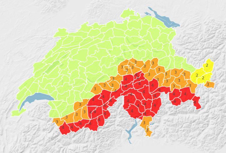 Une alerte pluie de niveau 4 a été lancée par MétéoSuisse pour une partie du Valais, du Tessin et des Grisons. [www.meteosuisse.admin.ch]