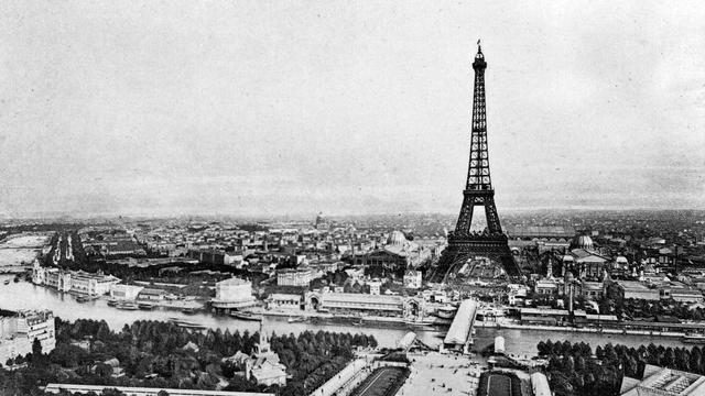 La Tour Eiffel vue du Trocadéro en 1889.
JACQUES BOYER/Roger-Viollet
AFP [JACQUES BOYER/Roger-Viollet]