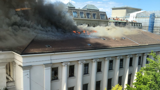 Le feu a pris dans les combles de l'église du Sacré-Coeur.