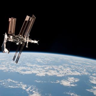 La Station spatiale internationale (ISS), ravitaillée par le vaisseau spatial Endeavour en 2011. [Reuters - Nasa]