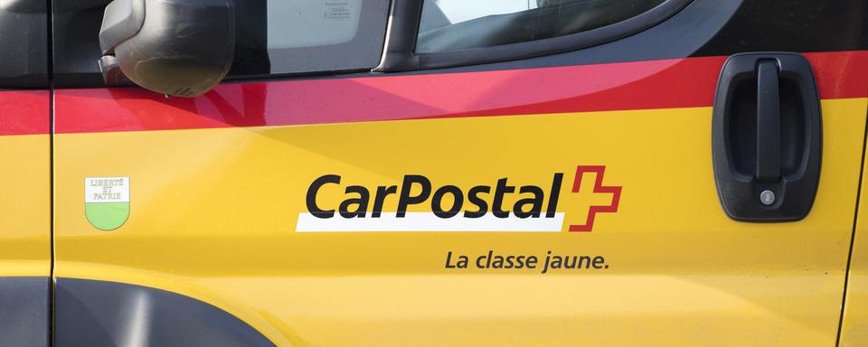 L'auditeur externe de CarPostal n'a jamais contrôlé les facturations internes de cette société de La Poste. [Keystone - Anthony Anex]