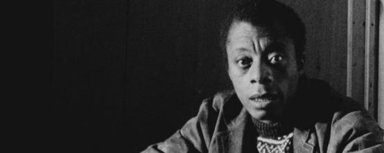 L'écrivain américain James Baldwin a séjourné quelques temps à Loèche-les-bains au début des années 1960. [RTS - Capture d'écran]