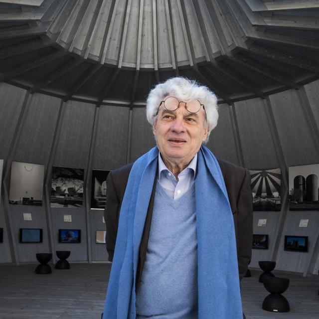 Mario Botta à la pinacothèque Rusca de Locarno pour son exposition "L’Espace sacré". [Keystone - Alessandro Crinari - Ti-Press]