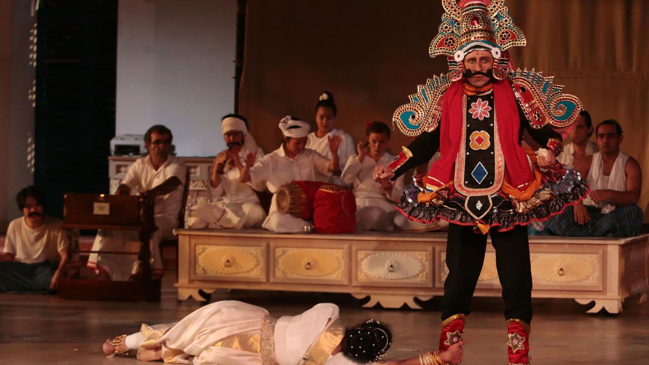 Une photo du spectacle "Une chambre en Inde" du Théâtre du Soleil. [lesoleil-lausanne.ch - Michele Laurent]