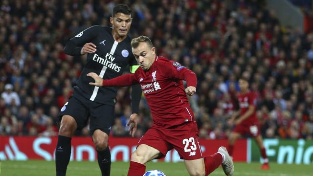 Shaqiri, ici opposé à Thiago Silva, a disputé les 10 dernières minutes de la partie. [Dave Thompson]