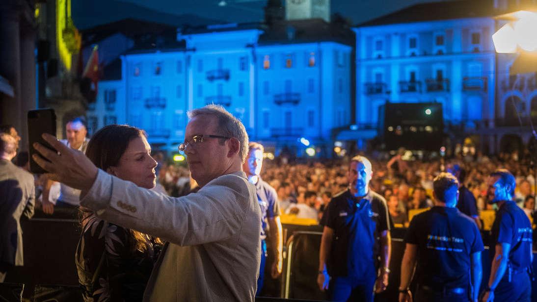 Le producteur Ted Hope et sa femme au festival de Locarno: pour lui, le cinéma a tout autant d’avenir que le streaming. [LOCARNO FESTIVAL - SAMUEL GOLAY]