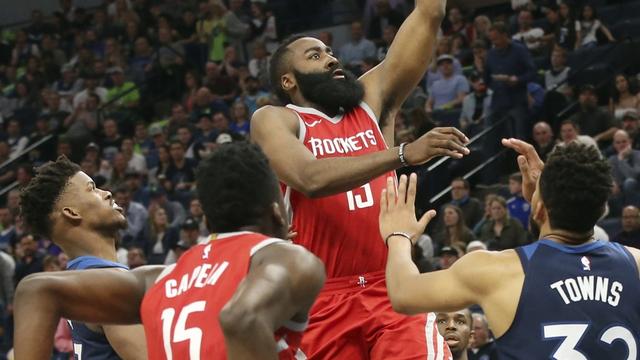 James Harden et Clint Capela ont mis le feu sur le parquet de Minnesota. [/Jim Mone]