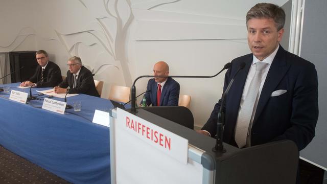 Pascal Gantenbein, vice-président de Raiffeisen, lors de l'assemblée des délégués du 16 juin 2018. [Keystone - Davide Agosta]