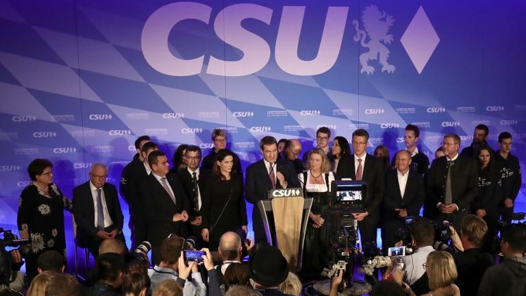 Les dirigeants de la CSU réunis dimanche après leur revers électoral. [afp - Michel Kappeler/dpa]