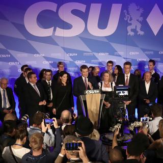 Les dirigeants de la CSU réunis dimanche après leur revers électoral. [afp - Michel Kappeler/dpa]