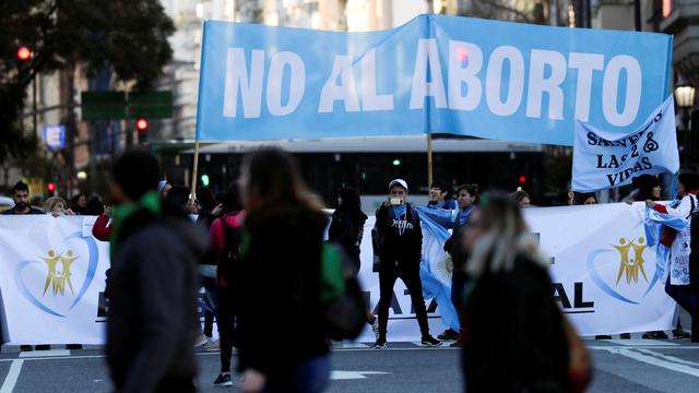 Aujourd'hui, les Argentines risquent jusqu'à quatre ans de prison en cas d'avortement. [Reuters - Marcos Brindicci]