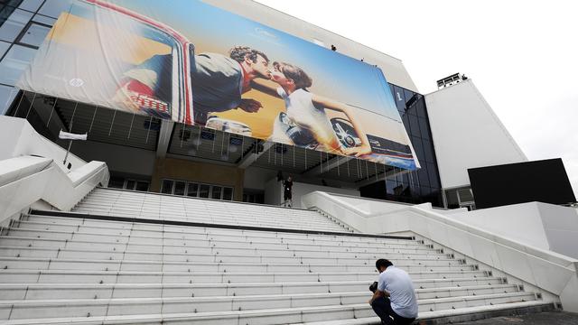 Le Palais des festivals à Cannes, quelques heures avant le début du 71e festival de cinéma. [Keystone - Sébastien Nogier]