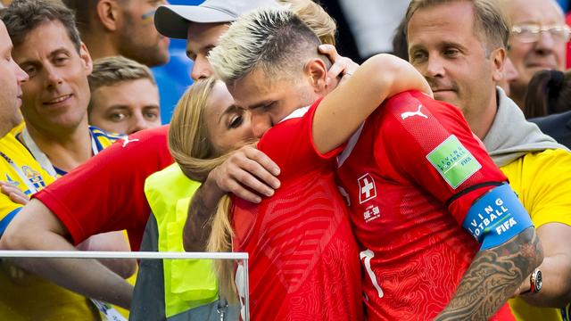 Lara Gut et Valon Behrami ont annoncé leur mariage sur les réseaux sociaux. [Keystone - Laurent Gillieron]