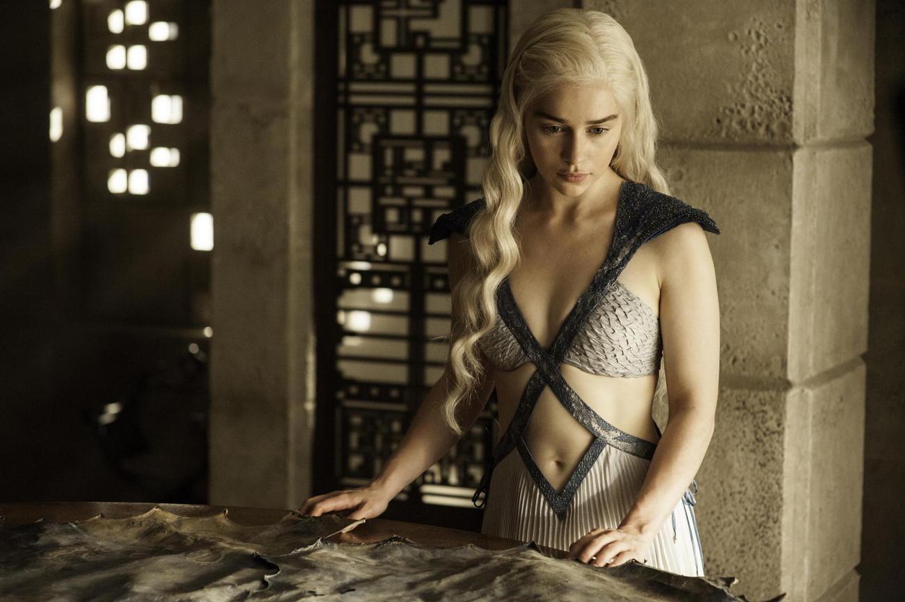 Daenerys Targaryen lors de la saison 4 de la série "Game of Thrones". [Keystone - AP Photo/HBO, Helen Sloan]