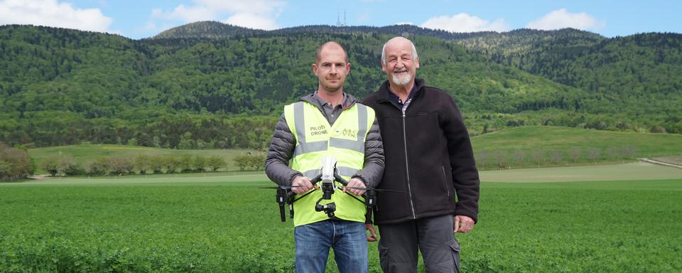 Fabrice Lombard et Raymond Bourguignon de Sauvetage Faons Vaud. [RTS - Julien Tinner]