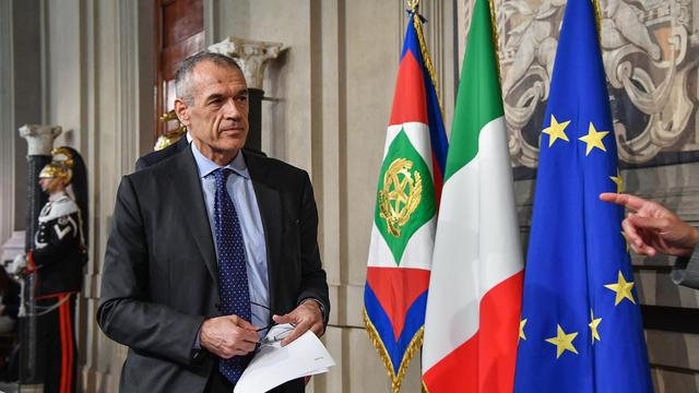 Carlo Cottarelli, Premier ministre italien fraîchement désigné, photographié dans le palais du Quirinal le 28 mai 2018. [EPA/Keystone - Alessandro Di Meo]