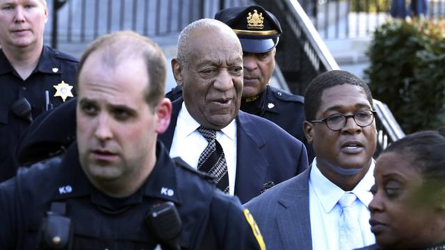 Bill Cosby à sa sortie du tribunal à Norristown après la sélection des jurés, 05.04.2018. [AP/Keystone - Mel Evans]