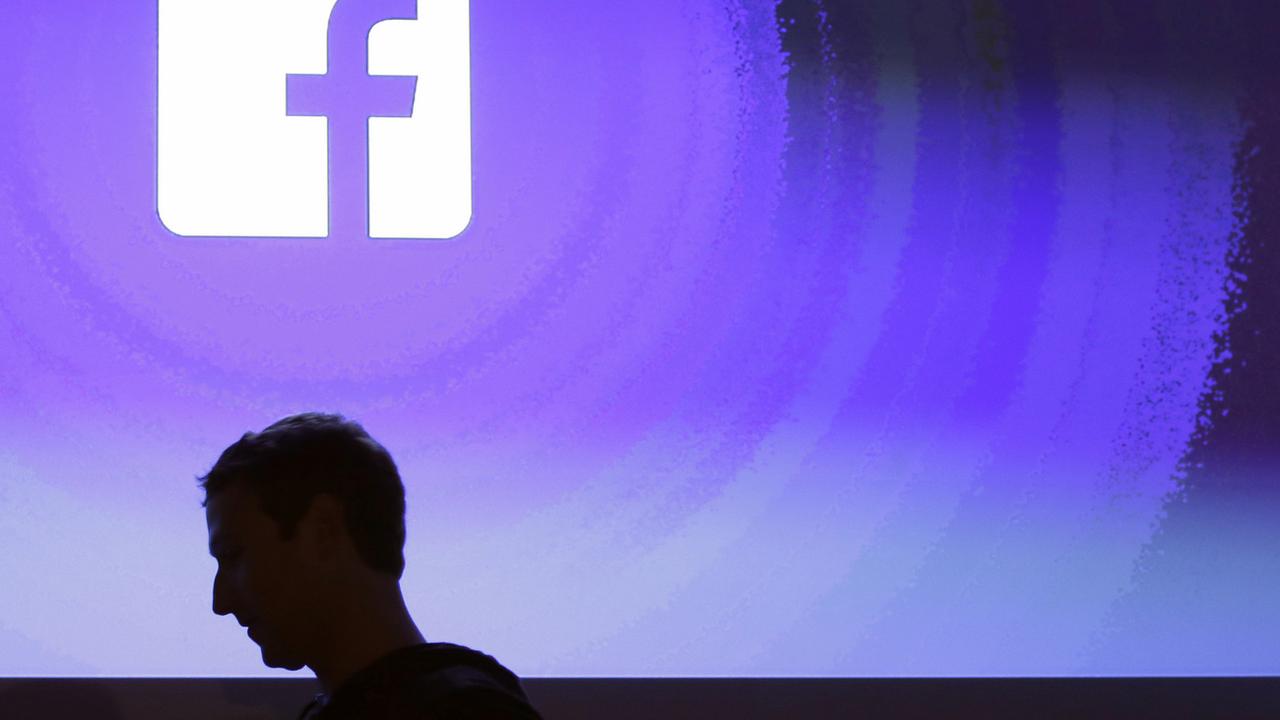 Facebook va bannir davantage de publications liées au "suprémacisme blanc". [AP/Keystone - Marcio Jose Sanchez]