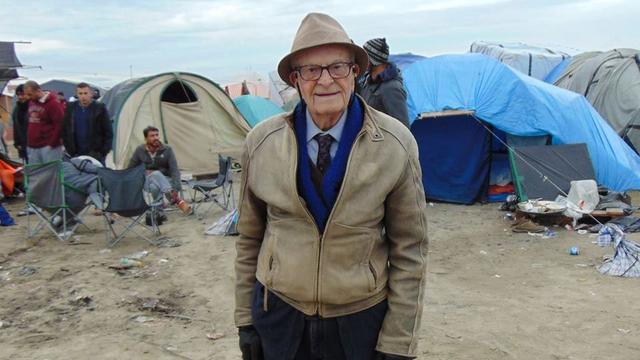 Harry Leslie Smith dans un camp de réfugiés en octobre 2017. [Facebook]