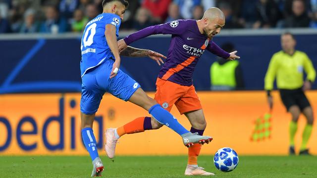 David Silva (à dr.) a inscrit le but victorieux à la 87e minute. [Uwe Anspach]