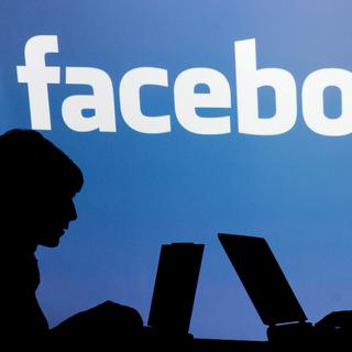 La plainte visait les dirigeants de Facebook, dont le PDG Mark Zuckerberg. [DPA/Keystone - Armin Weigel]