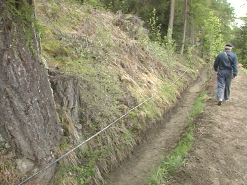 Le bisse de Vex fait peau neuve, 1993. [RTS]