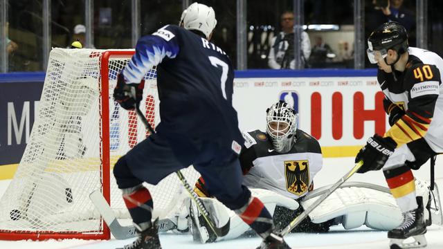 Ryan inscrit le 2-0 face à un Treutle qui a été loin de démériter dans le but allemand.