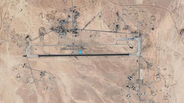 Vue satellite de la base aérienne Al-Tiyas, située entre les villes de Homs et Palmyre en Syrie. [Google maps - Capture d'écran]