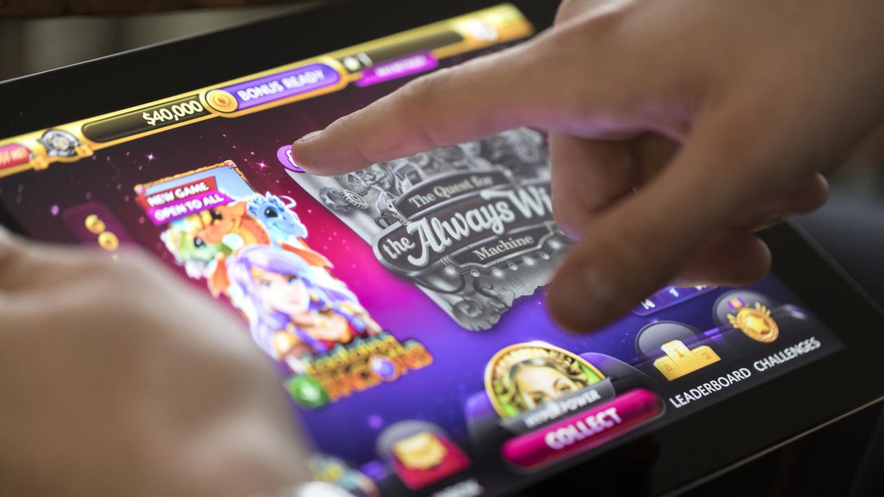 La nouvelle loi sur les jeux d'argent bloquera l’accès aux casinos en ligne étrangers. [Keystone - Gaetan Bally]