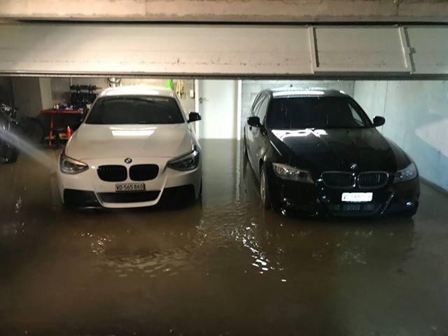 Un garage au Chalet-à-Gobet inondé suite à un violent orage. [Homero Sousa - vosinfos]
