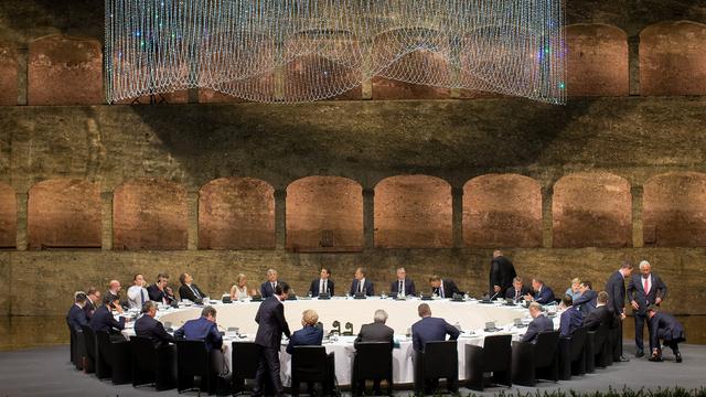 Les dirigeants européens au cours de leur dîner informel, ce 19 septembre 2018 à Salzbourg. [Keystone/APA - Georg Hochmuth]