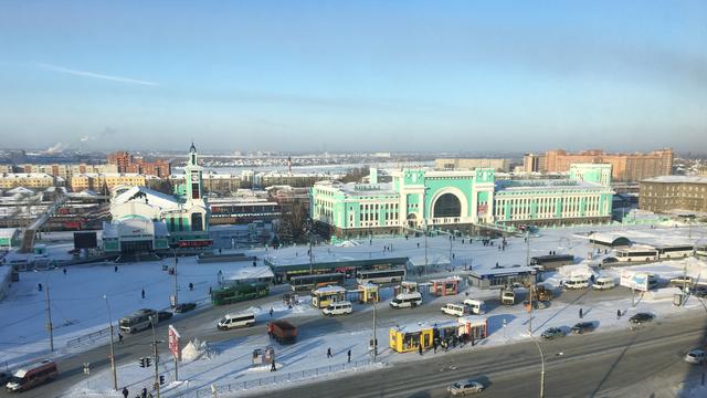 La place de la gare de Novossibirsk. [RTS - Isabelle Cornaz]