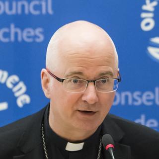 L'évêque Charles Morerod, à la tête du diocèse de Lausanne, Genève et Fribourg, photographié le 15 mai 2018. [Keystone - Jean-Christophe Bott]