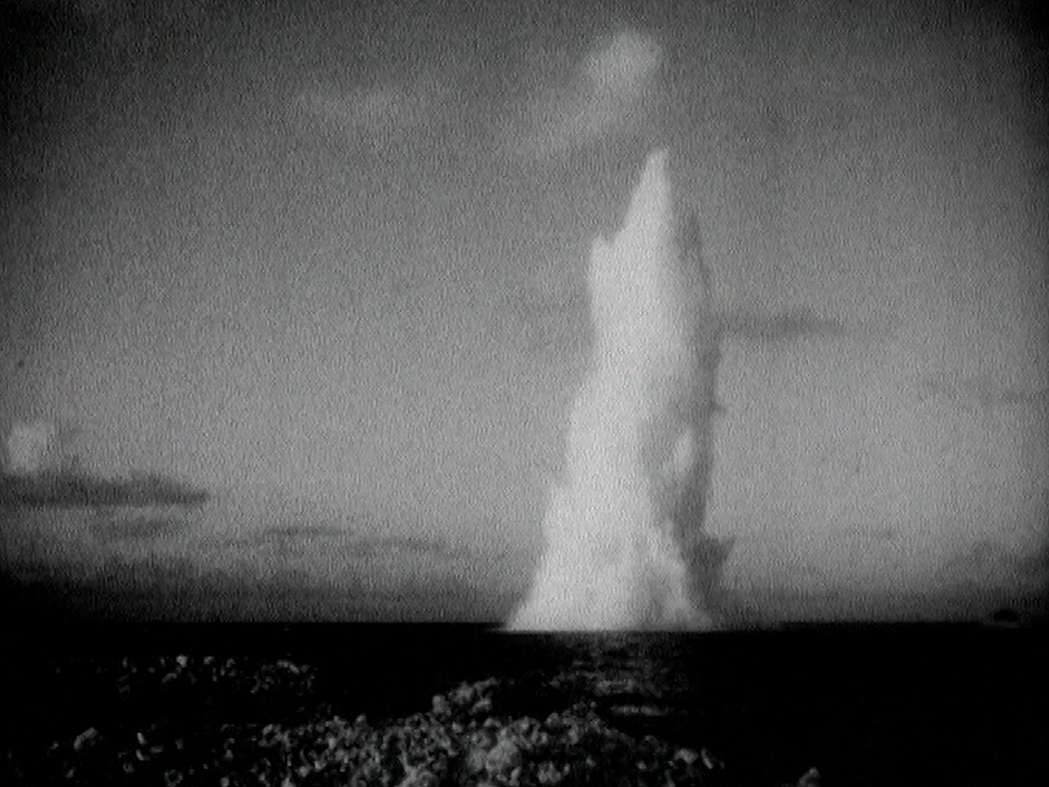 Les essais nucléaires français dans le Pacifique Sud. [RTS]