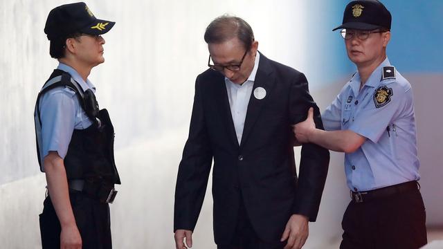 L'ancien président sud-coréen Lee Myung-bak lors de son procès en août dernier. [Keystone - EPA/Yonhap]