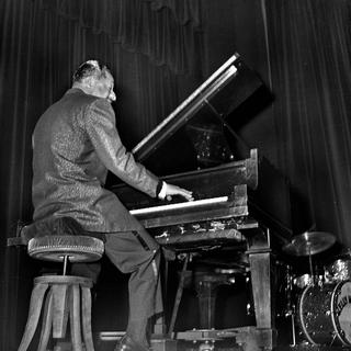 Erroll Garner (1921-1977), pianiste de jazz américain, à l'Olympia. Paris. Décembre 1957.
Lipnitzki/Roger-Viollet
AFP [Lipnitzki/Roger-Viollet]
