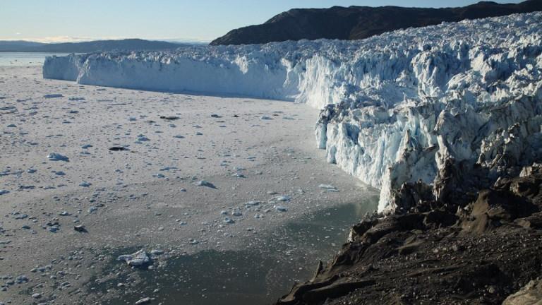 Les calottes glaciaires mettant longtemps à fondre, le Groenland ne redeviendra pas vert dès le siècle prochain. [AFP - Martin Rietze]