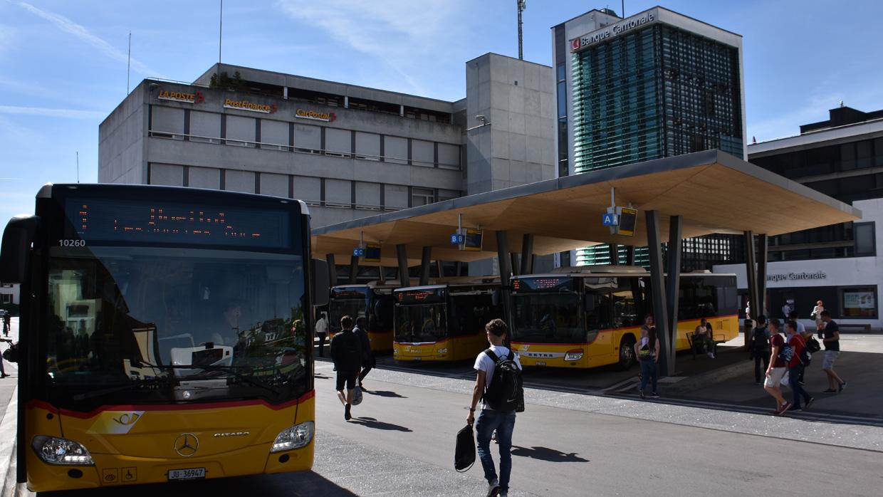Le projet de libéralisation du marché des bus devant le Parlement jurassien. [RTS - Gaël Klein]