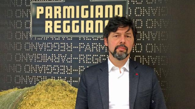 Riccardo Deserti, directeur du consortium Parmigiano Reggiano. [RTS - Patrick Chaboudez]