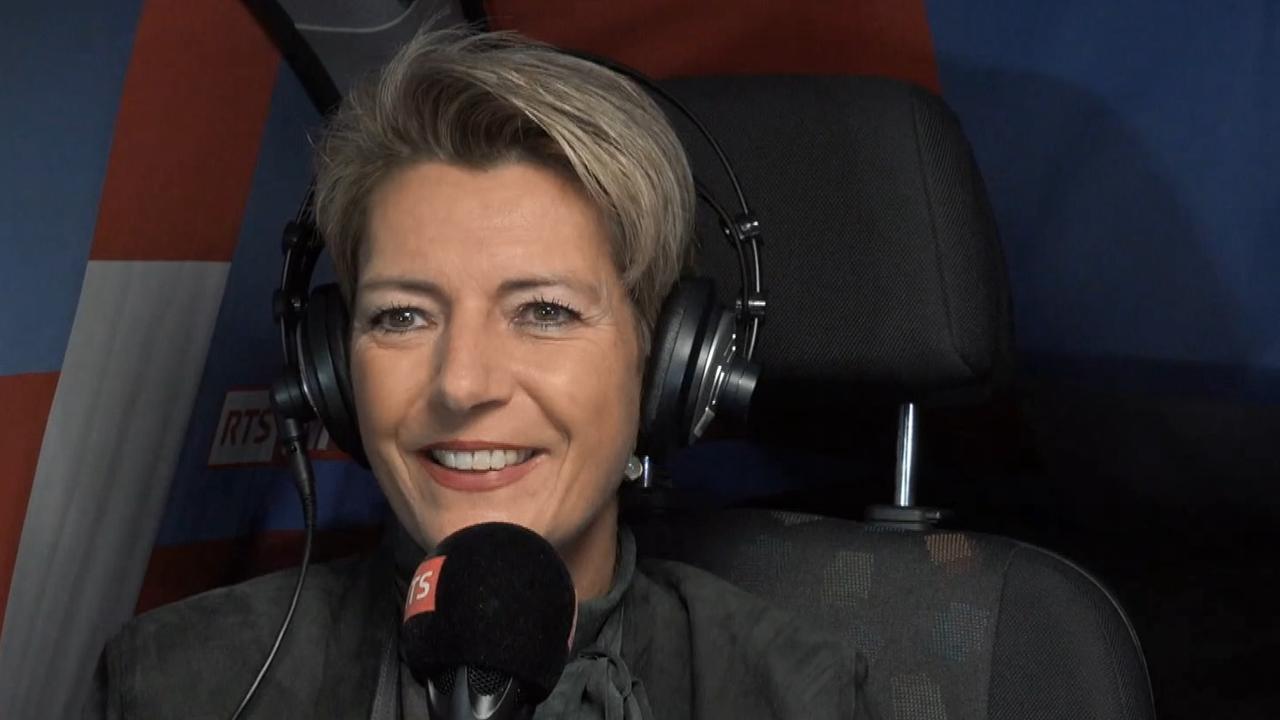 La candidate au Conseil fédéral Karin Keller-Sutter (PLR/SG), en direct depuis Wil dans La Matinale de la RTS, le 10 octobre. [RTS]