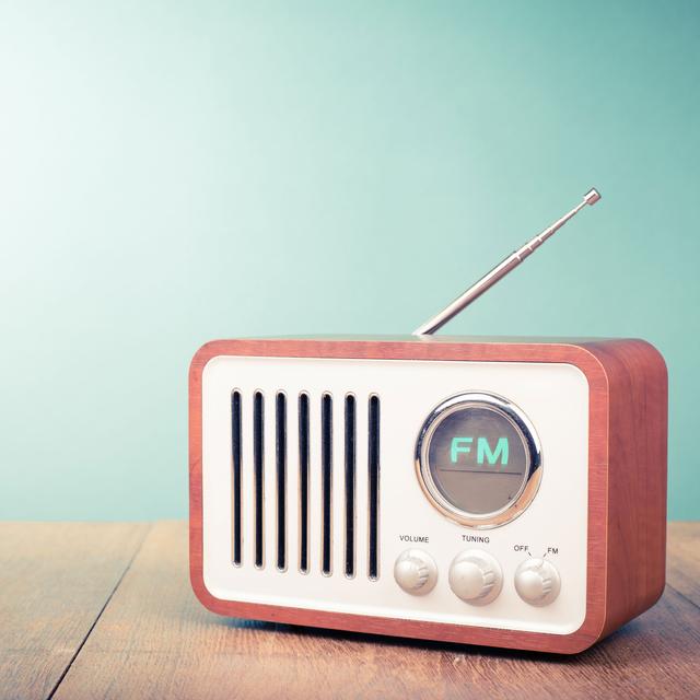 La radio n'a pas dit son dernier mot. [Fotolia - brat82]