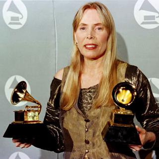 Joni Mitchell aux 38e Grammy Awards à Los Angeles. [AFP - Jeff Haynes]
